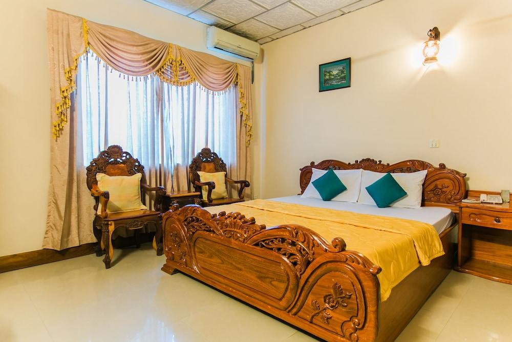 Star Hotel Battambang Exterior photo