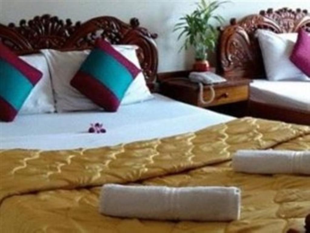 Star Hotel Battambang Exterior photo